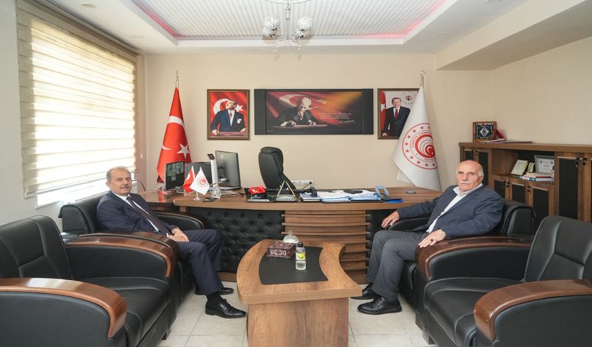 Vali İbrahim Taşyapan’dan Ticaret ve Milli Parklar Müdürlüklerine Ziyaret