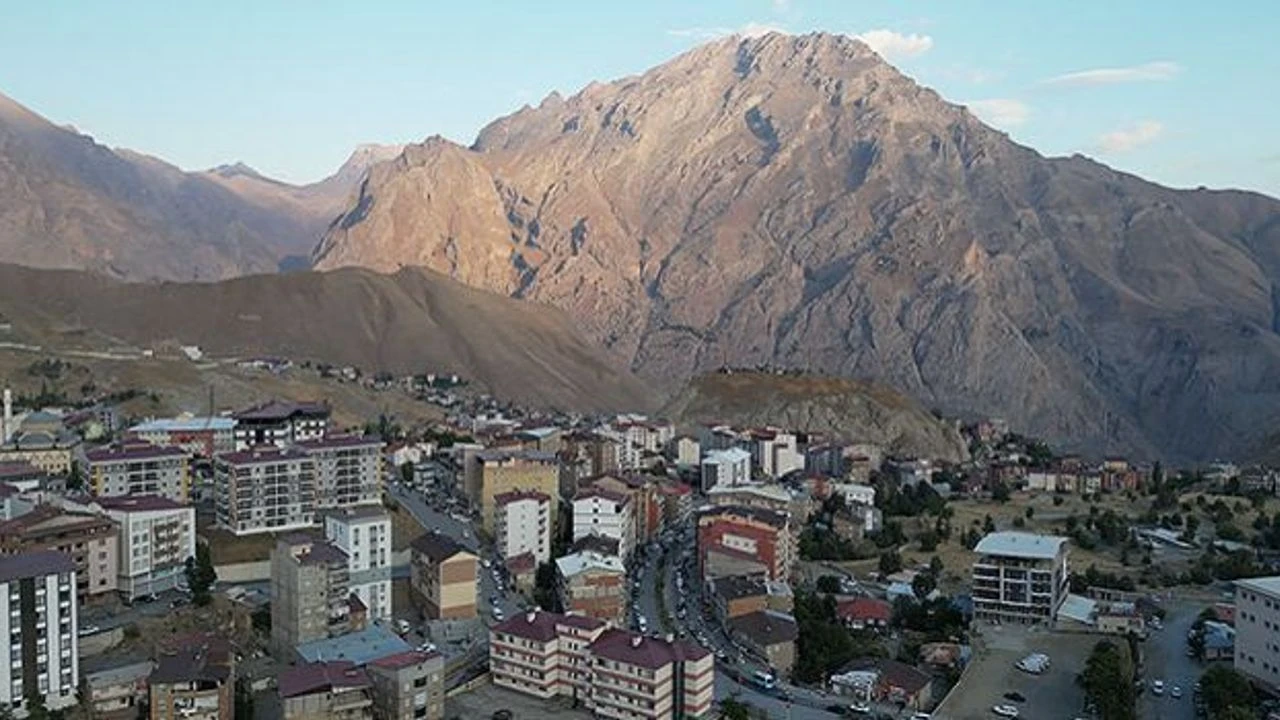 Hakkari’de Duyarlı Müdahale: Genç Kadın Kurtarıldı