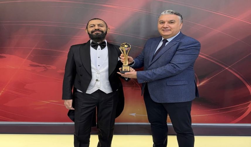 Akif Manaf’a Cine1 Barış Ödülü