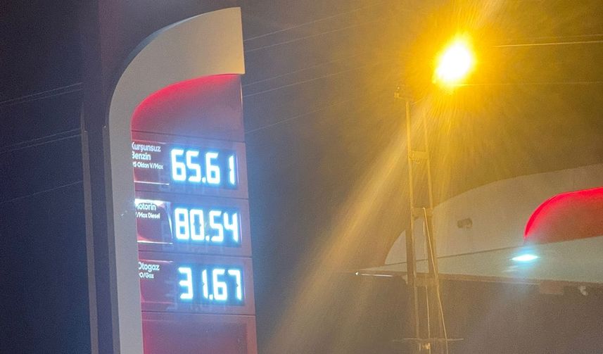 Başkan Tekin: Akaryakıt Zamları Ekonomiyi Zorluyor: “Esnaf Kontak Kapatma Noktasında”