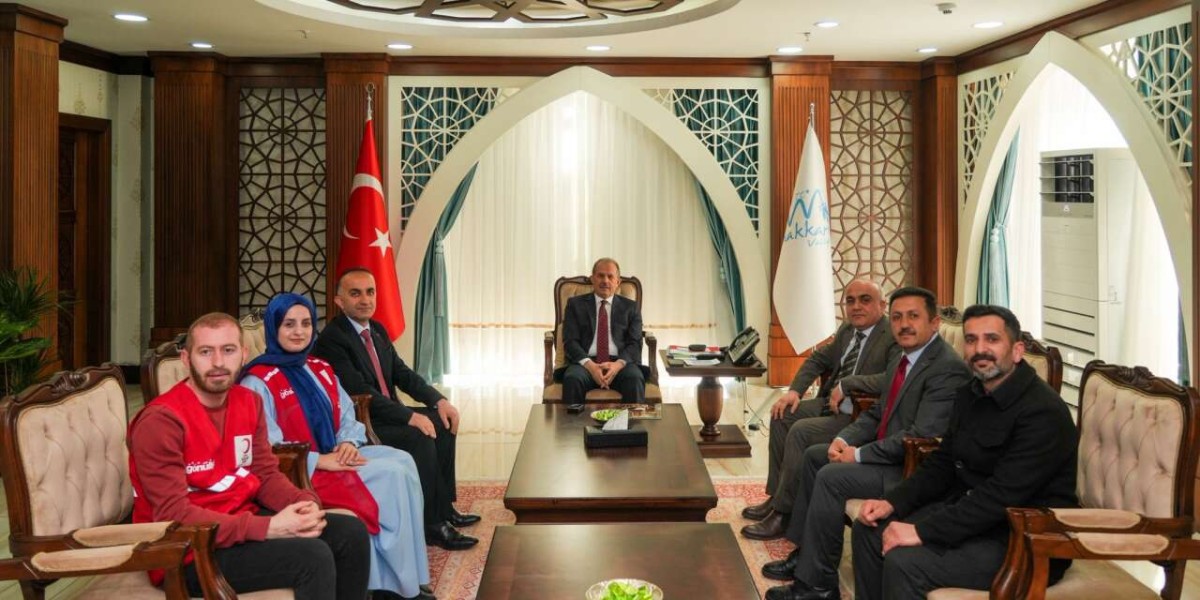 Kızılay’dan Hakkari’de Ziyaret: İş Birliği Konuları Görüşüldü