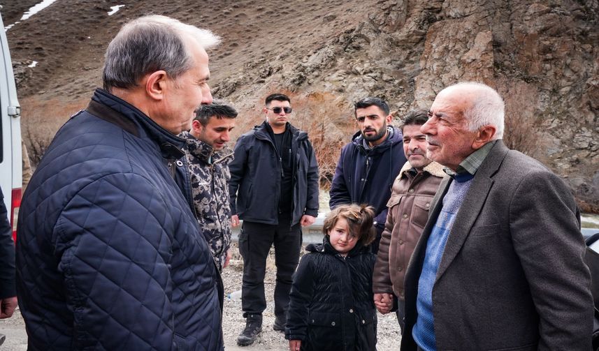 Vali Taşyapan Heyelan Bölgesinde İnceleme Yaptı: Yol Güvenliği Öncelik