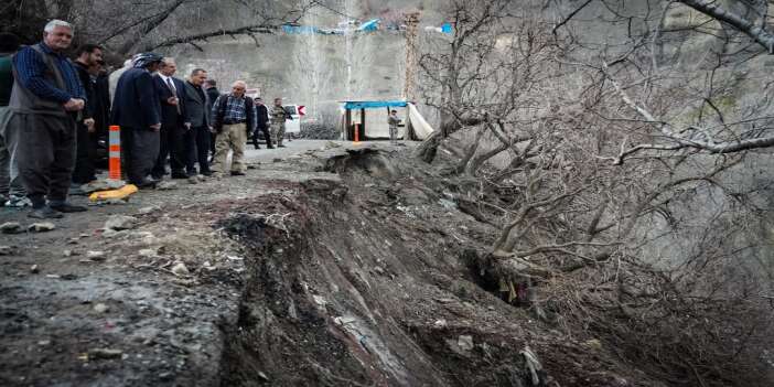 Vali Taşyapan Heyelan Bölgesinde İnceleme Yaptı: “Tüm Tedbirler Alınacak”