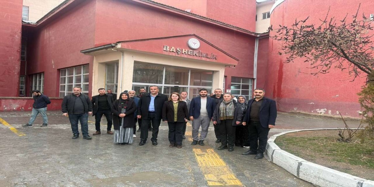 Hakkari’de Hastalara Moral Ziyareti: Milletvekili Düşünmez Hastanede