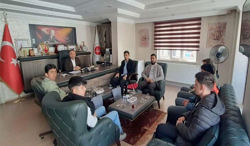 Hatimle Teravih Kıldıran Öğrencilerden Müftü Okuş’a Ziyaret
