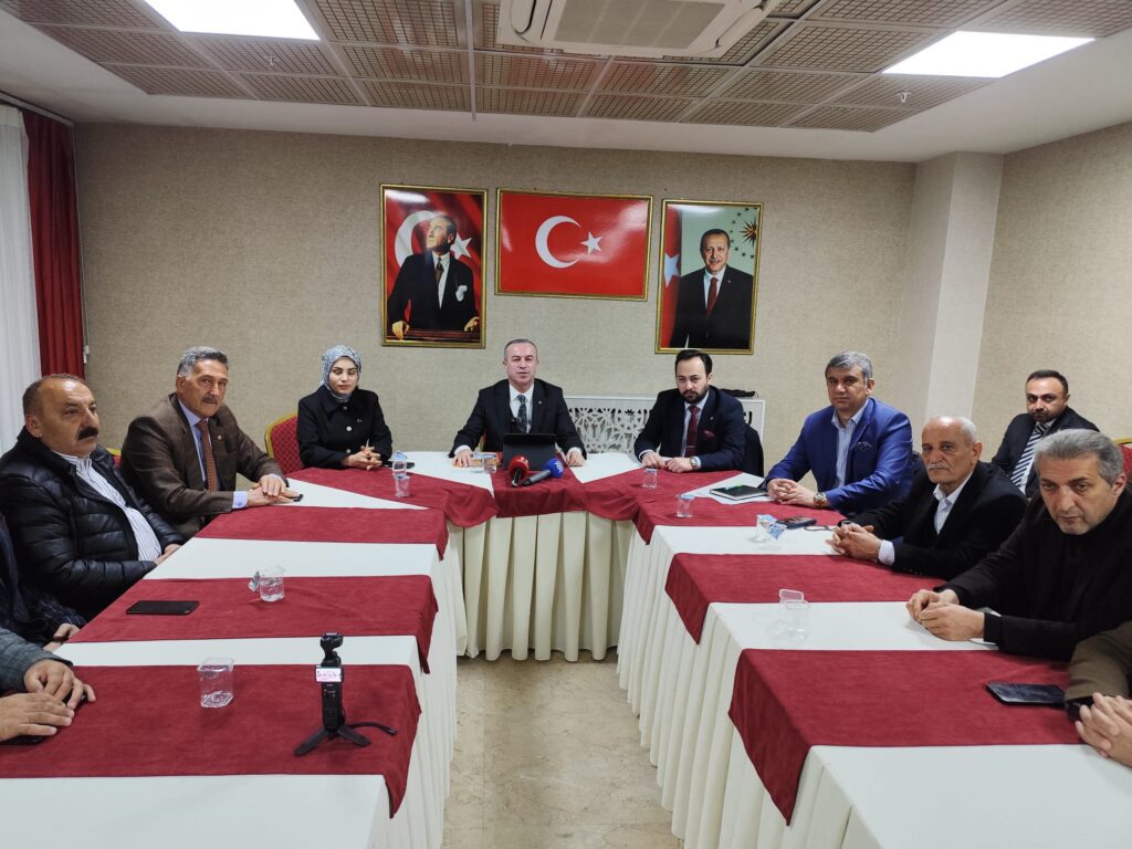 AK Parti Hakkari İl Başkanı Av. Zeydin Kaya: “Meydanı Yanlış İnsanlara Bırakmayacağız”