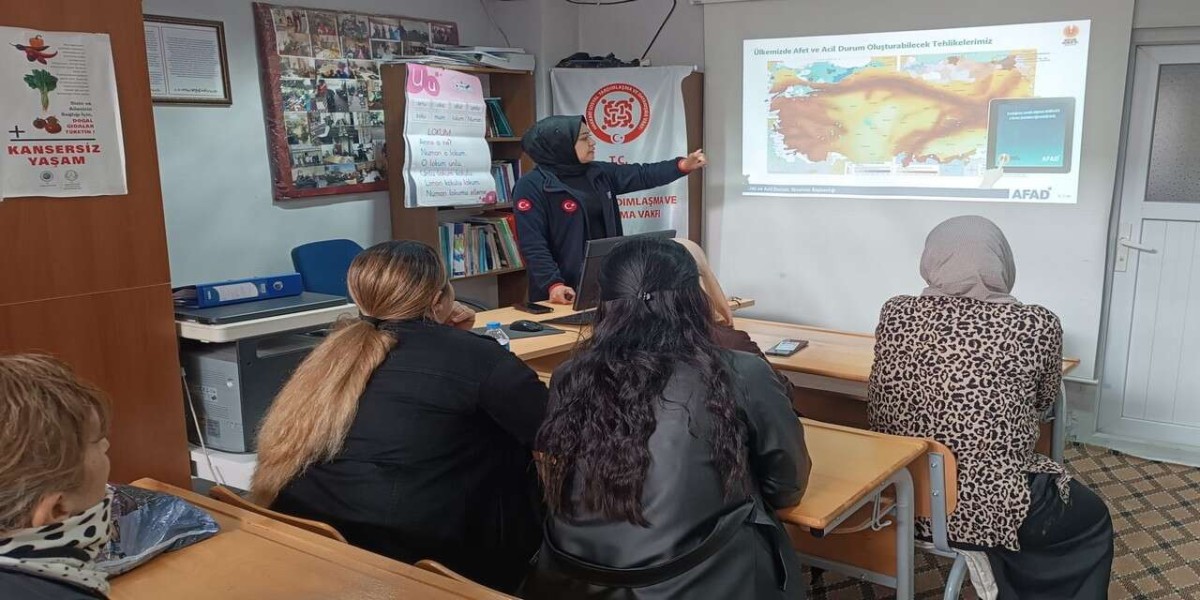 Hakkâri’de Afet Farkındalığı: Artçı Sarsıntılar Eğitimin Önemini Hatırlattı