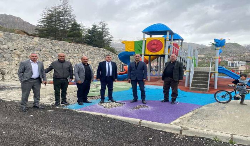 Hakkâri’de Parklar Mercek Altında: Başkan Yardımcısı Yaşar Talepleri Yerinde İnceledi