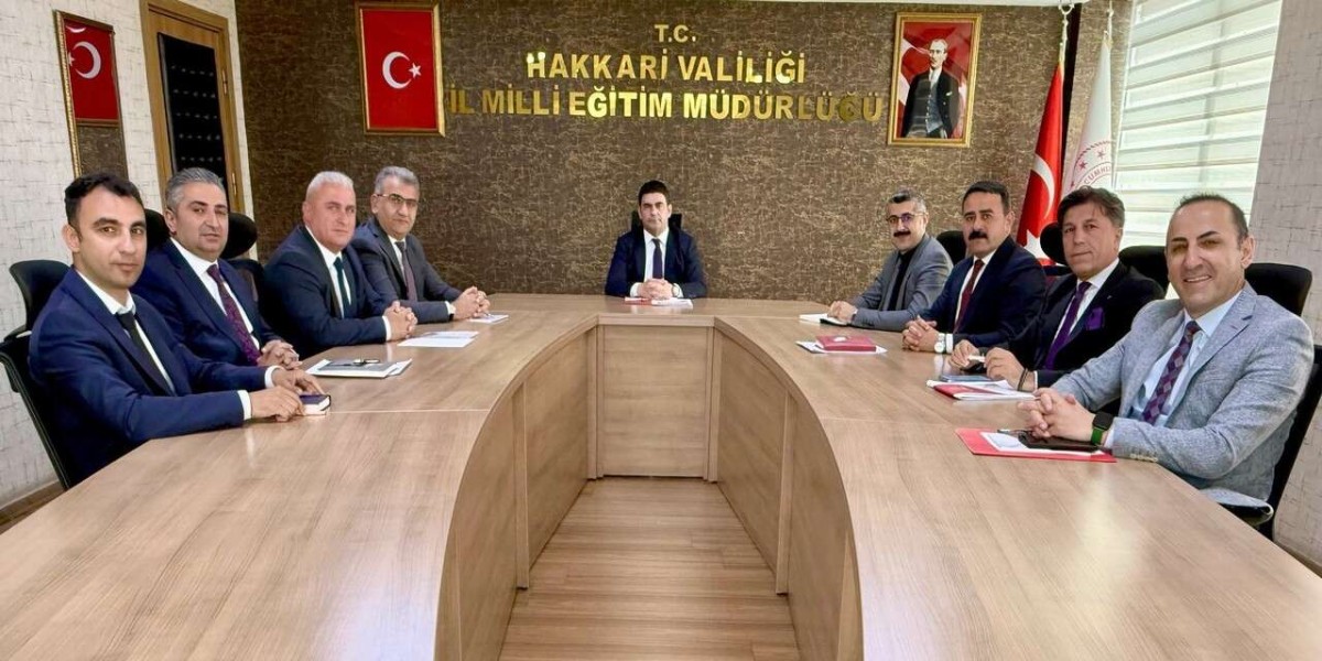 Hakkari’de Eğitimin Nabzı Tutuluyor: Haftalık Koordinasyon Toplantısı Yapıldı