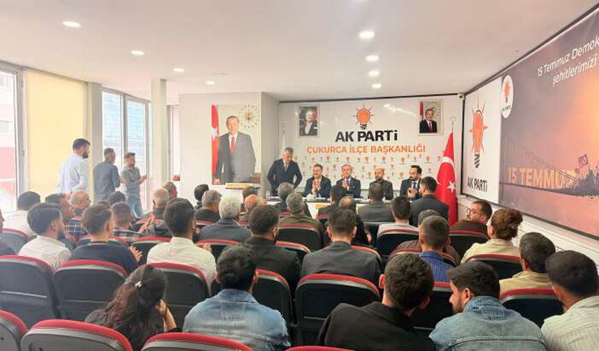 AK Parti Çukurca’da Bayrak Değişimi: Gençlik Kolları Başkanlığına Burak Demir Atandı