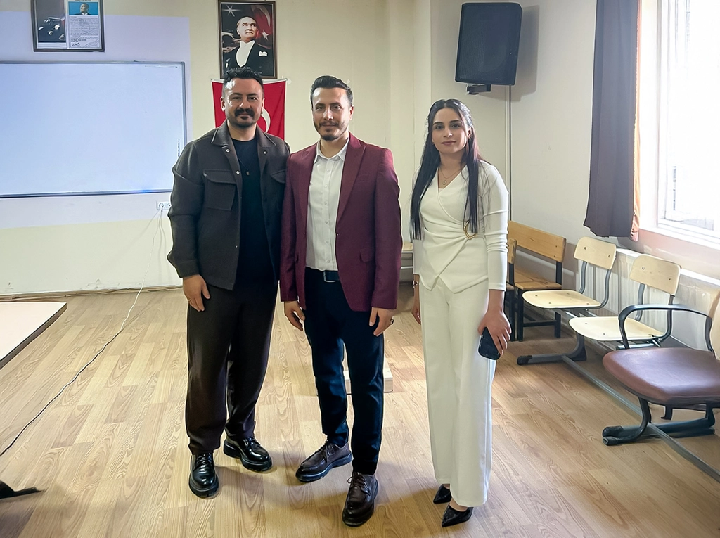 Hakkari Üniversitesi’nde Kariyer Tüyoları: Mülakat Dili ve İletişim Semineri