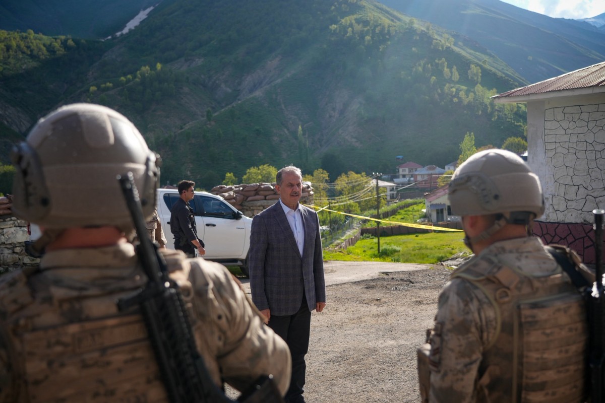 Hakkari Valisi İbrahim Taşyapan’dan Sınır Hattındaki Karakollara Ziyaret