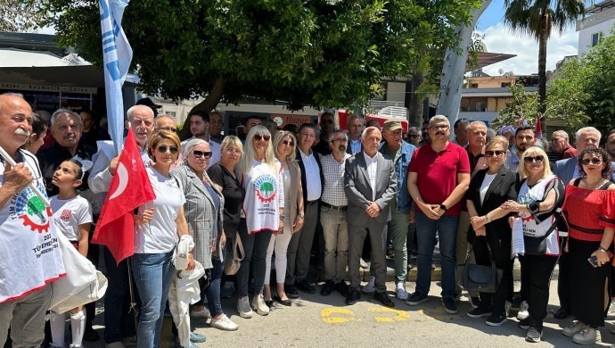 Emekliler Meydandan Seslendi: "Mutfağına Kıyma Koymayı Hesaplayan Emekli Varsa Sosyal Çöküş Vardır"