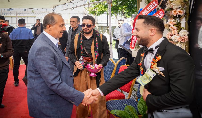 Vali Taşyapan, Kaplan ve Kaya Ailelerinin Düğününe Katıldı