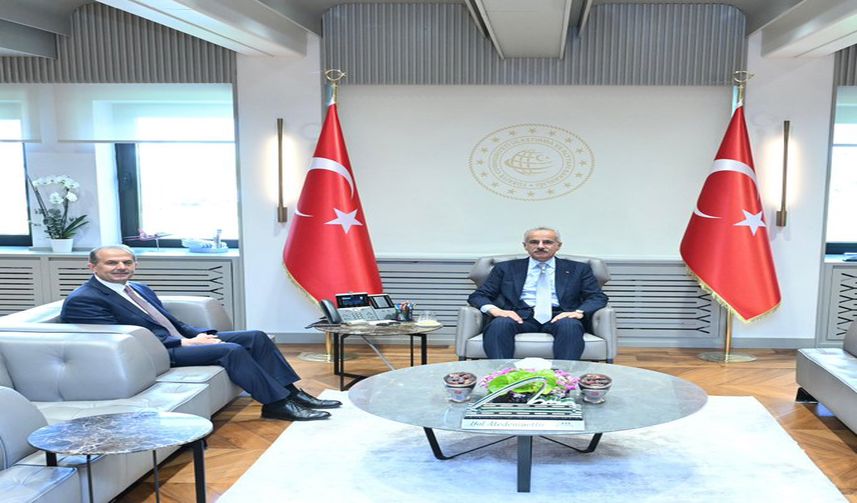 Hakkari Valisi İbrahim Taşyapan’dan Bakan Uraloğlu’na Kritik Ziyaret