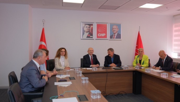 Kılıçdaroğlu Yönetiminden İlk YDK Kararı: Özgür Özel Dönemi İhraçları Durduruldu