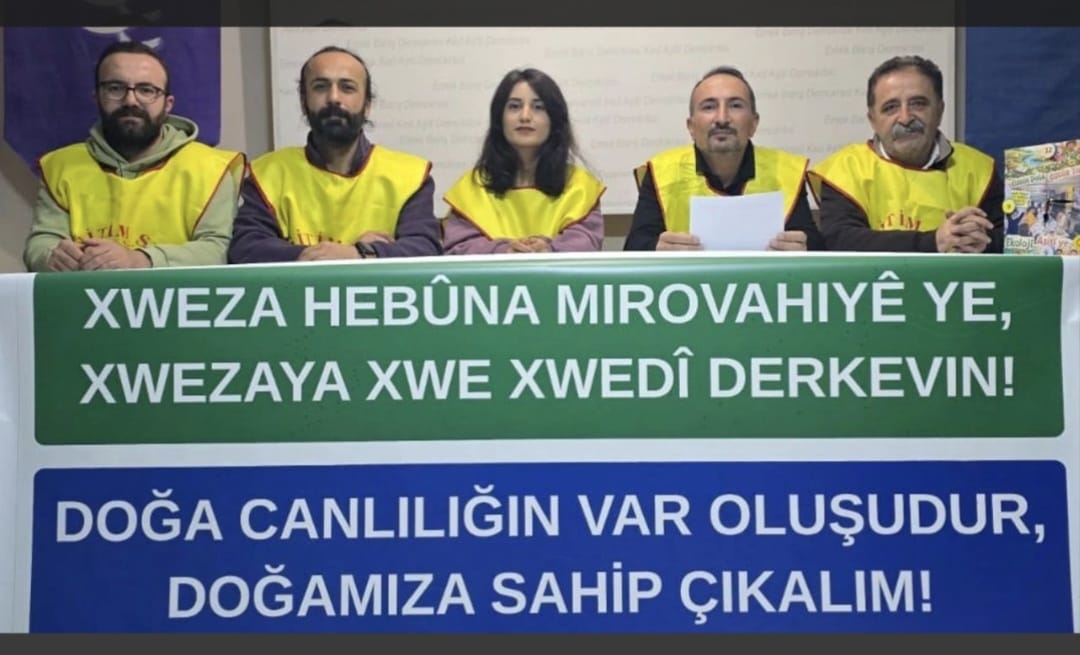 Eğitim Sen Hakkari Şubesi’nden Çevre Günü’nde Sert Uyarı: "Doğa Ölürse İnsan da Yok Olur!"