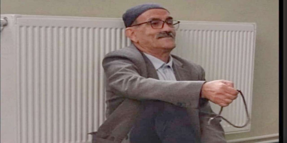 Kentin Çınarlarından Ekrem Ertuş Hayatını Kaybetti