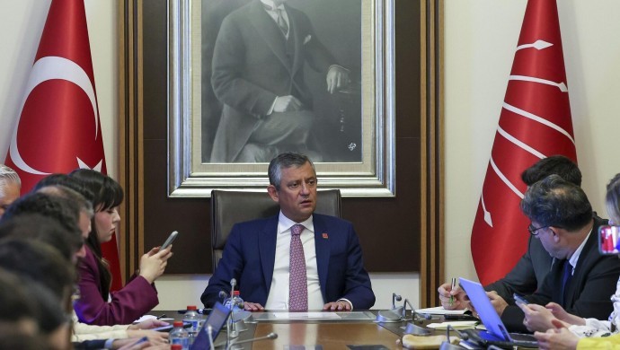 CHP’de Kritik Toplantı: Özgür Özel MYK’yı Topladı