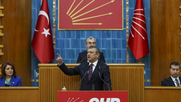 Özgür Özel’den Grup Toplantısı Açıklaması: “Kürsüyü Atanmış Birine Bırakmayız”