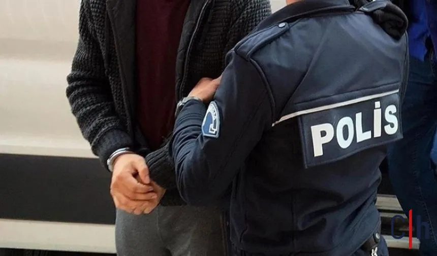 Hakkari’de Seyyar Ayakkabı Boyacısını Yaraladığı İddia Edilen Şüpheli Tutuklandı