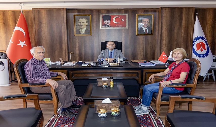 Prof. Dr. Saim Özkar’dan Hakkari Üniversitesi’ne Ziyaret