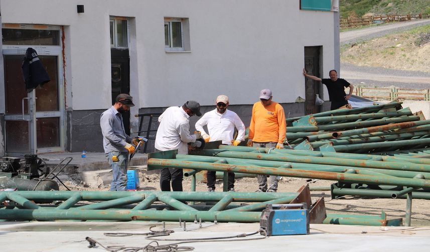 Hakkari’de Gençlere Yeni Spor Tesisi Müjdesi
