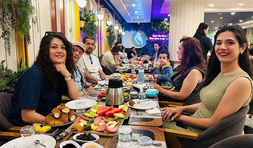 Eğitim-İş Yüksekova’da Öğretmenleri Moral Kahvaltısında Buluşturdu