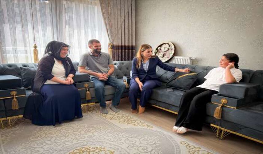 İl Müdürü Sevgül Bilgiç’ten Koruyucu Aile Ziyareti