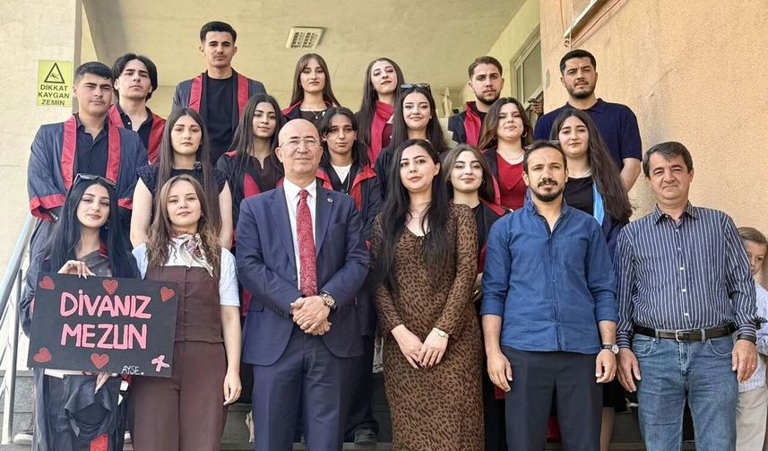 Başkan Dırbaz Büyüksu, Mezuniyet Coşkusuna Ortak Oldu