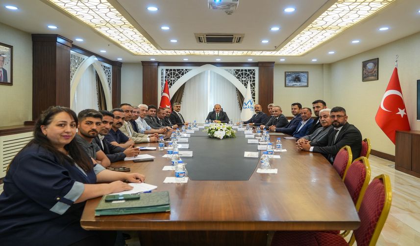 Hakkari’de Sahipsiz Hayvanlara Yönelik Çalışmalar Masaya Yatırıldı