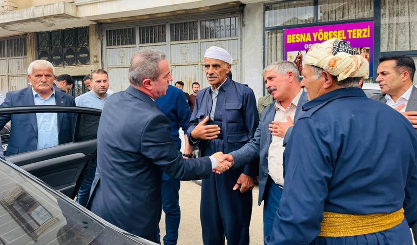 AK Parti Hakkâri Teşkilatından Şemdinli’de Taziye Ziyareti