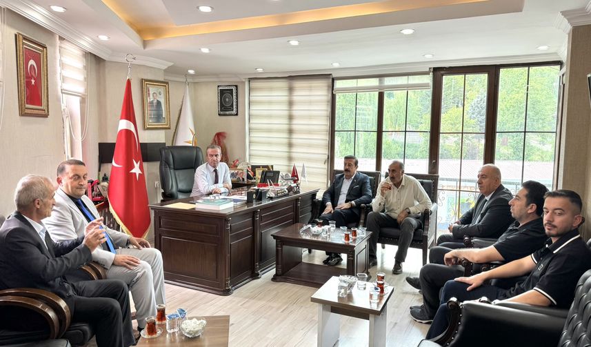 AK Parti Hakkari İl Başkanlığı’nda Vatandaş Buluşması