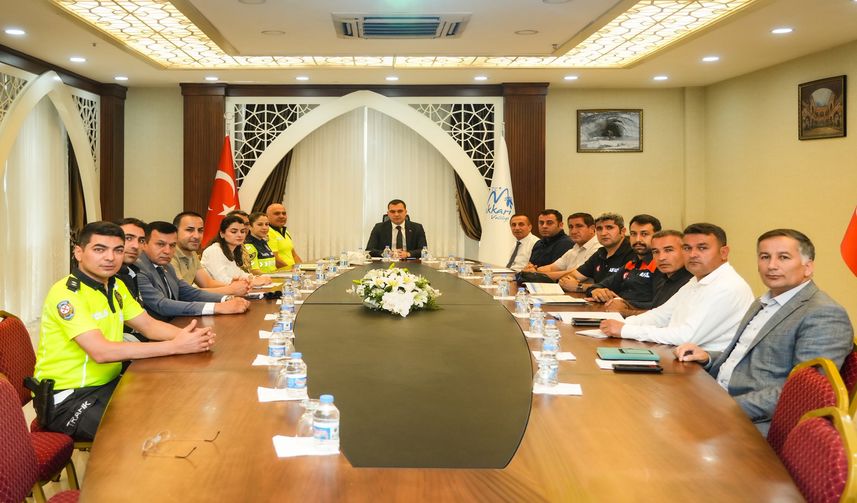 Hakkari’de Karayolu Trafik Güvenliği Stratejisi İl Yürütme Kurulu Toplandı