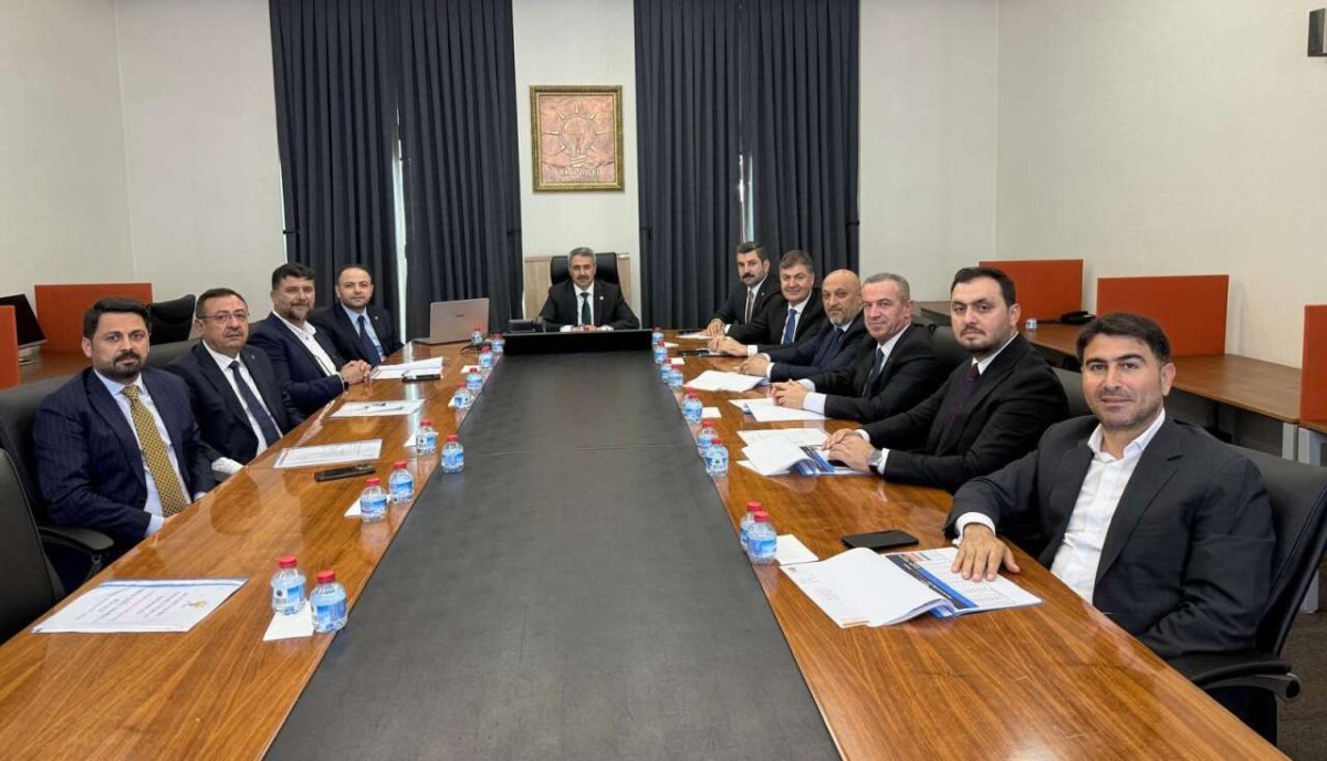 AK Parti Hakkari Teşkilatı Bölge Birincisi Oldu