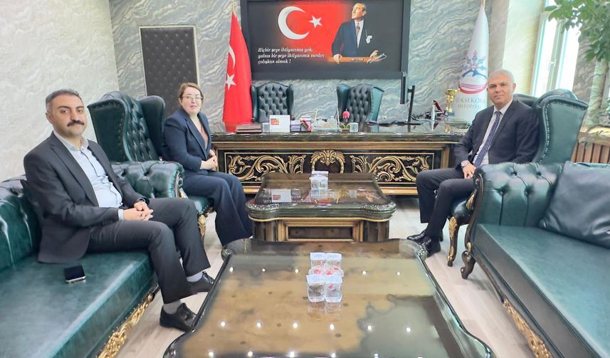 Kaymakam Mustafa Akın’dan Yüksekova Belediyesi’ne Veda Ziyareti