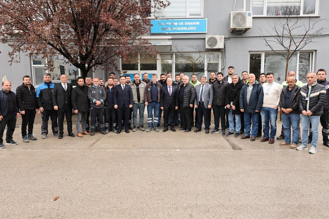 Başkan Bozbey Bayramda BUSKİ Personeliyle Buluştu