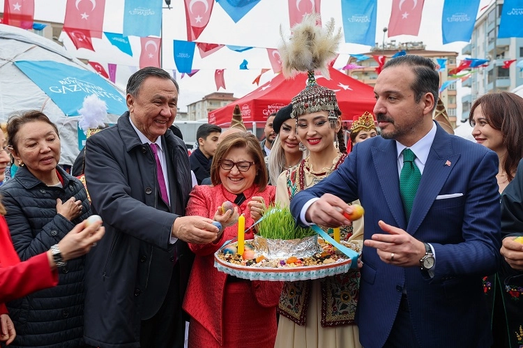Gaziantep’te Nevruz Coşkusu: Türk Dünyası Aynı Ateş Etrafında Buluştu