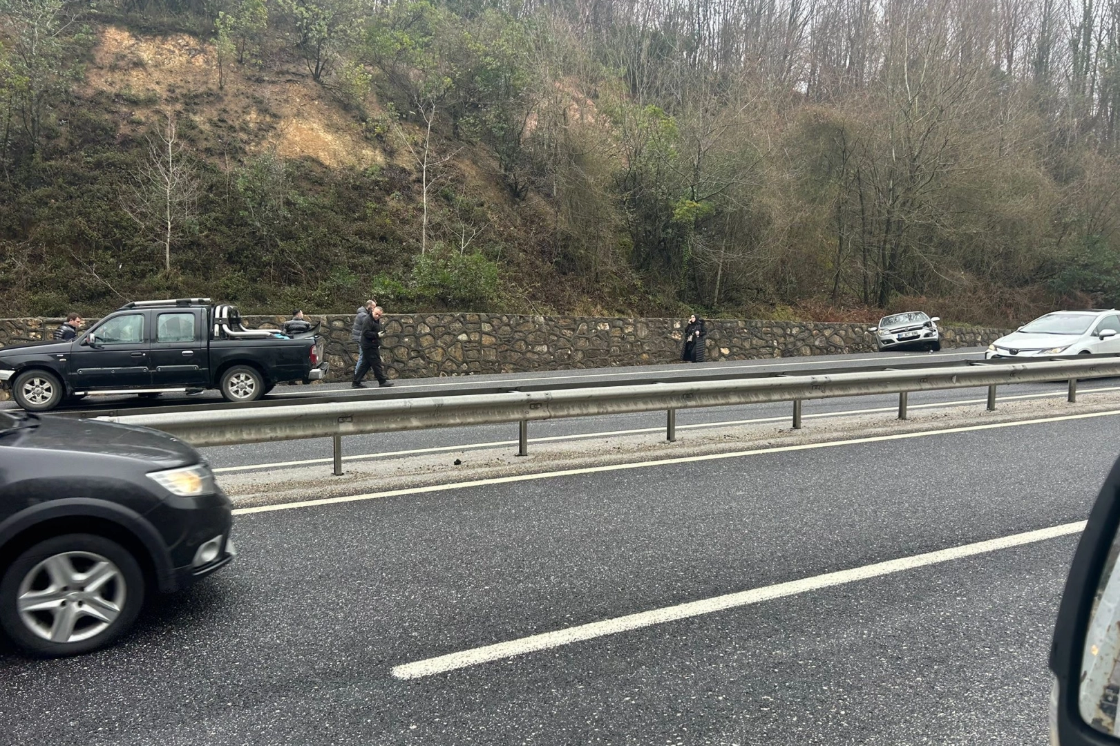 Akçakoca’da Zincirleme Kaza: Araçlar Hasar Gördü