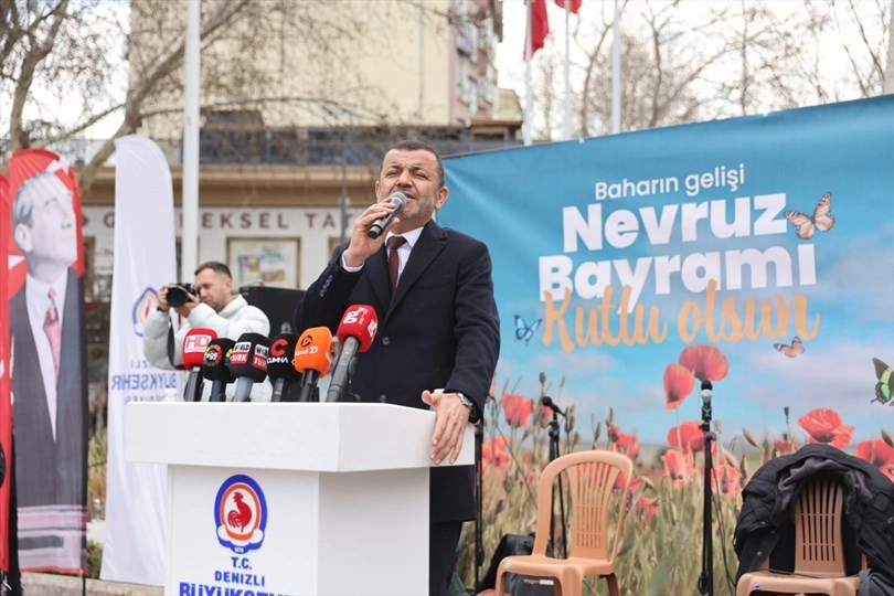 Denizli’de Nevruz Coşkusu: Ateşler Yakıldı, Halaylar Çekildi
