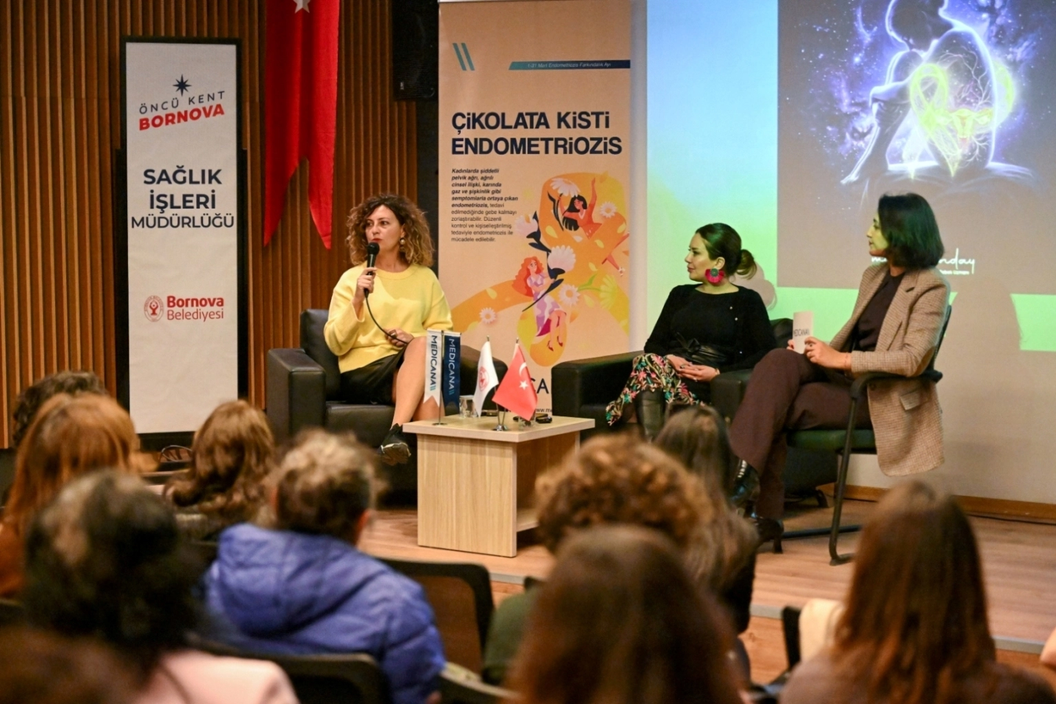 Endometriozis Farkındalık Etkinliği Bornova’da Kadınlarla Buluştu