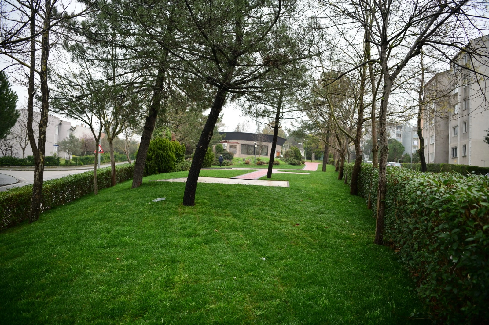 Çayırova’da Parklar Yenileniyor: Yeşil Alanlar Modern Yüzüne Kavuşuyor