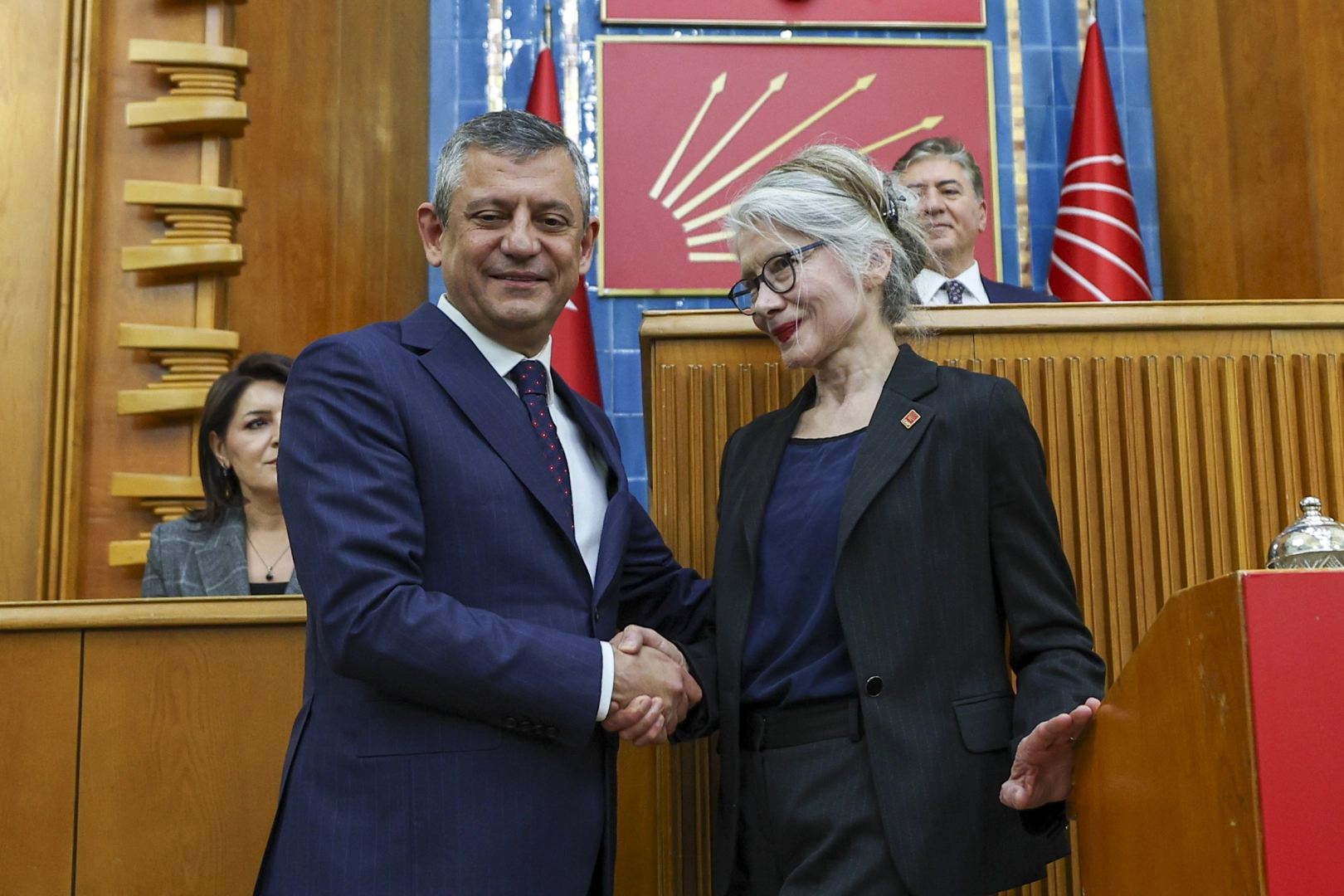 Emine Ülker Tarhan 11 Yıl Sonra CHP’ye Döndü