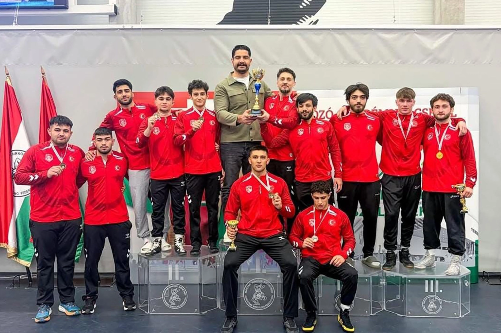 Sakaryalı Güreşçilerden Uluslararası Başarı: Macaristan’dan 2 Bronz Madalya
