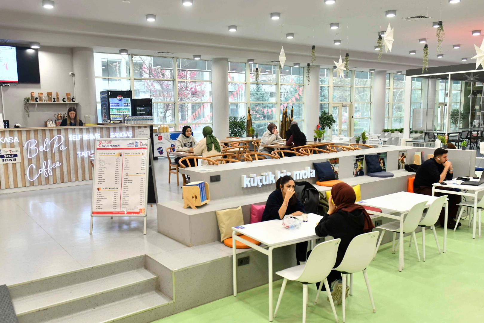 Ankara’da Genç Akademi Sayısı 10’a Ulaştı: Öğrencilere Modern Çalışma Alanları