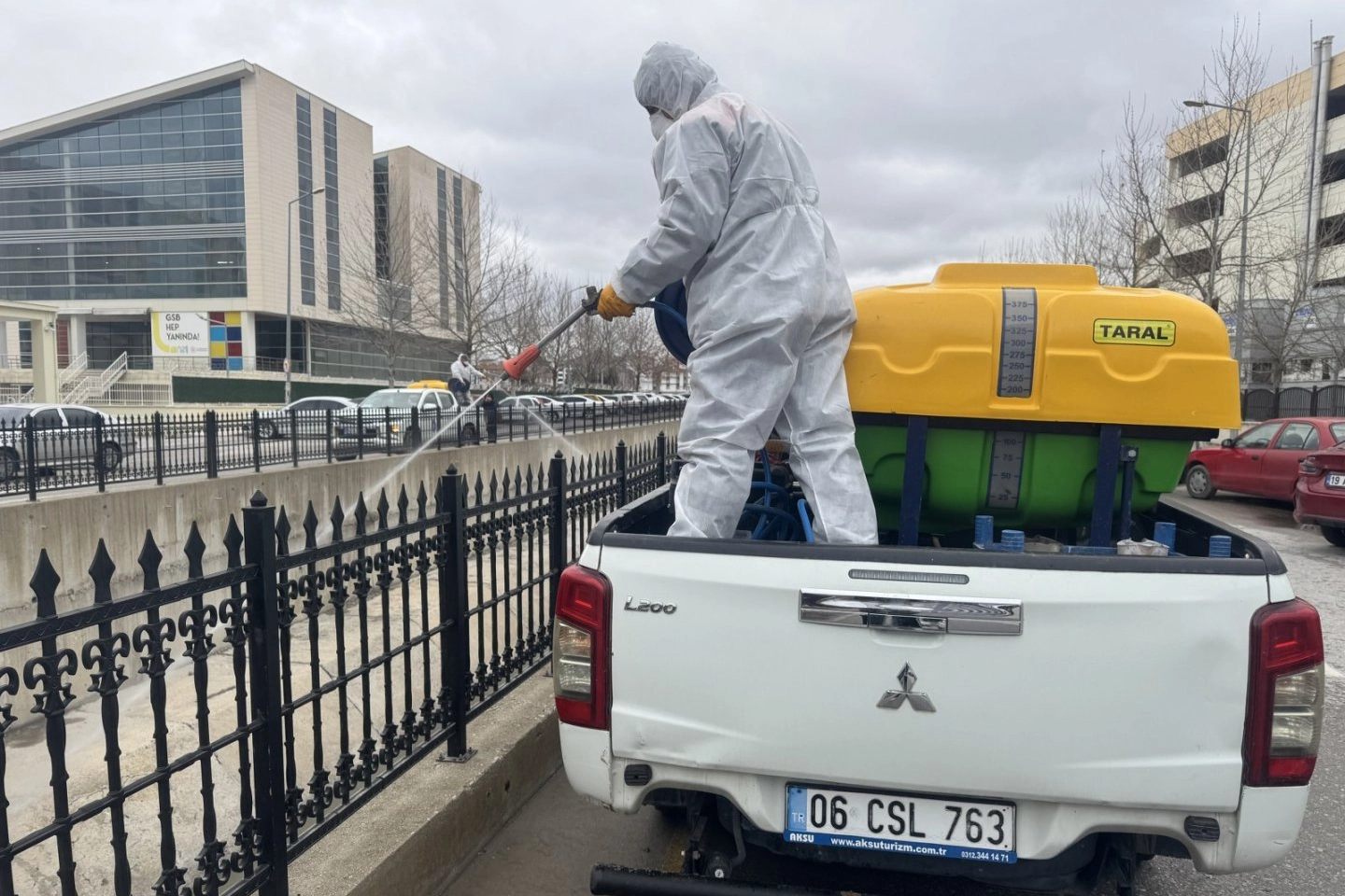 Çorum’da Yaz Öncesi Sineklerle Mücadele: İlaçlama Çalışmaları Sürüyor