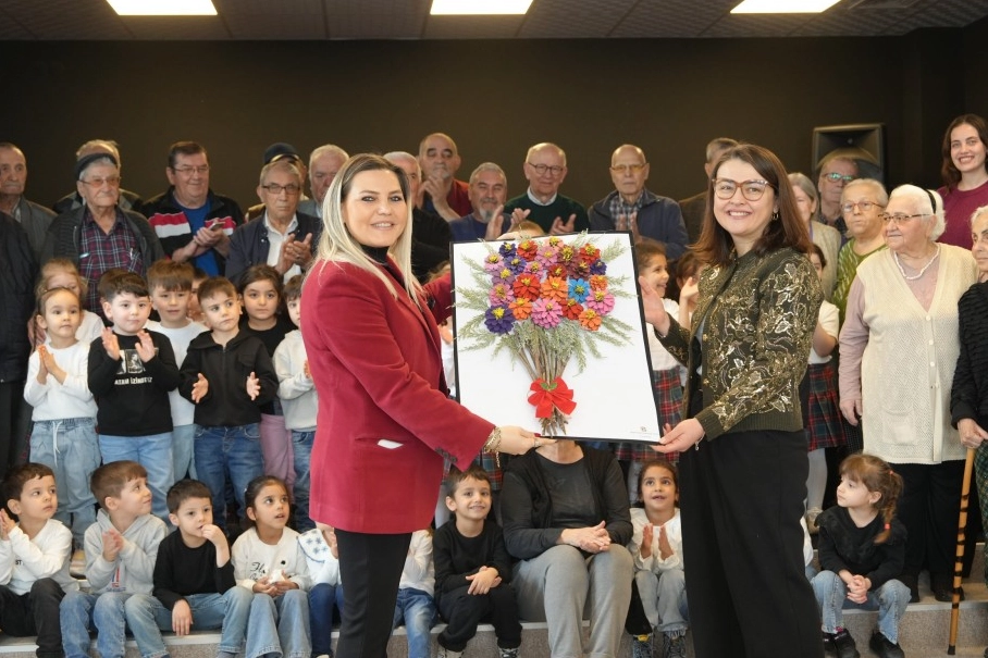 Eskişehir’de Anlamlı Buluşma: Miniklerden Yaşlılara Saygı Ziyareti