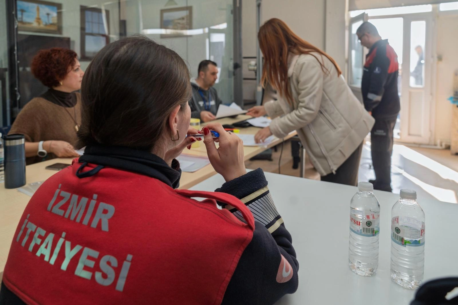 İzmir İtfaiyesi Güçleniyor: 100 Yeni Personel Alınacak