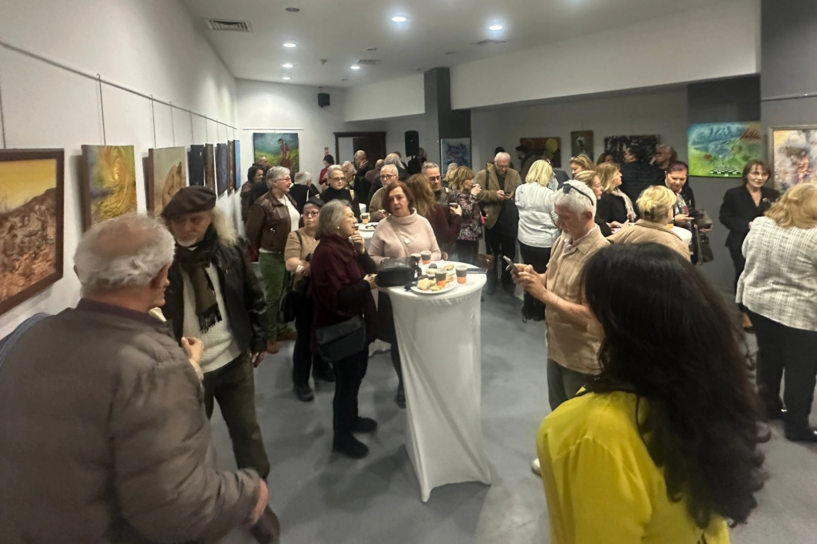 İzmir’de Anlamlı Sergi: “Doğa, Kadın ve Su” Sanatseverlerle Buluştu