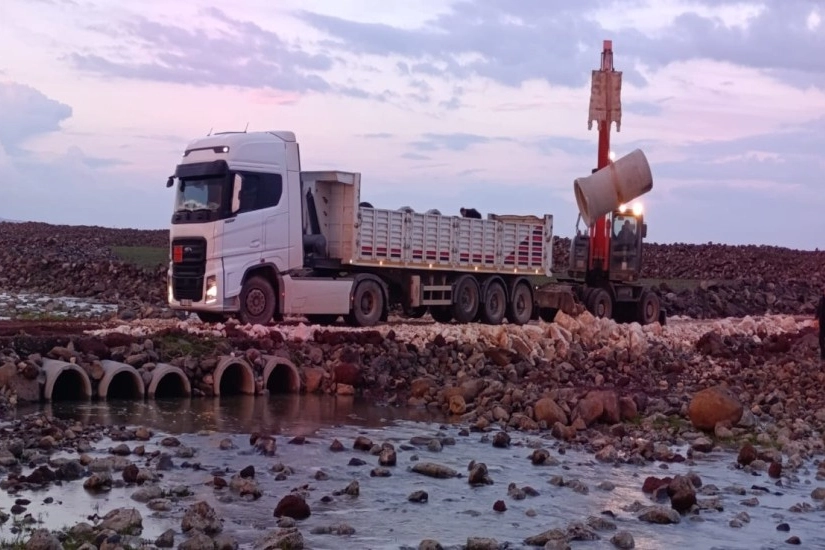 Şanlıurfa’da Sel Hasarı Onarılıyor: Kırsal Yollar Yeniden Açıldı